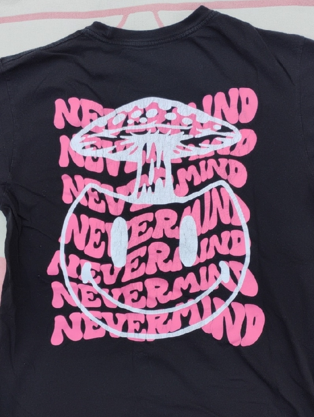 Neff Mushroom Graphic Tshirt Medium - Picture 11 of 13